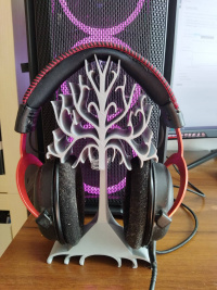 New tree headphones.jpg
