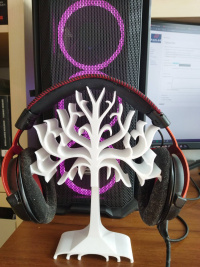 Old tree headphones.jpg